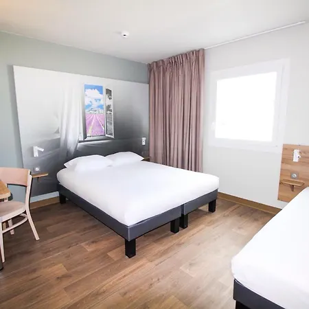 Отель Sud Монтелимар