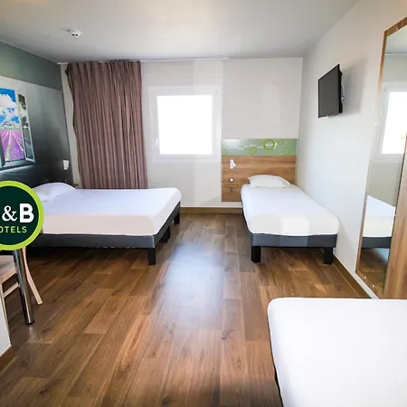 Sud Hotel 2*