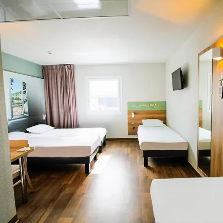 Sud Hotel 2*